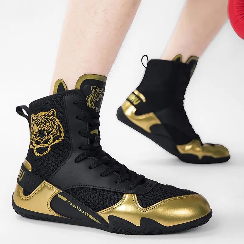 2026 High Quality Wrestling Boots Man Professional Men Fighting Shoes High Top Youth Wrestling Sneakers Men Indoor Boxing Shoe M