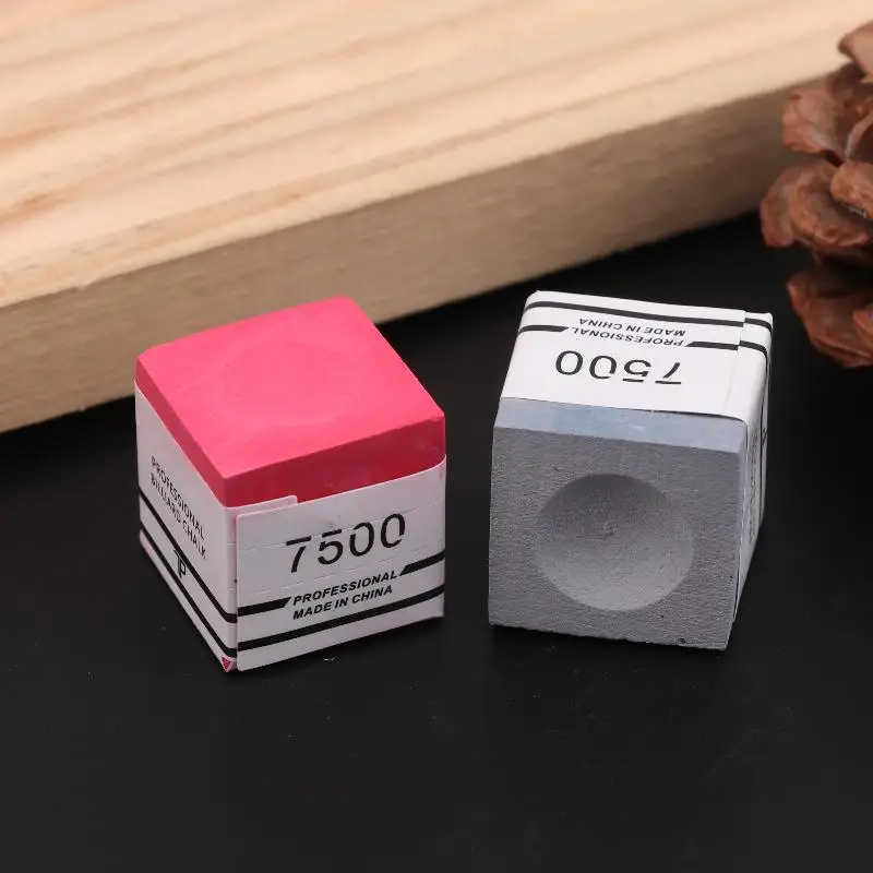 Novo 1pc com caixa de armazenamento antiderrapante giz de bilhar piscina cue vara giz snooker fácil pó bilhar giz piscina acessórios