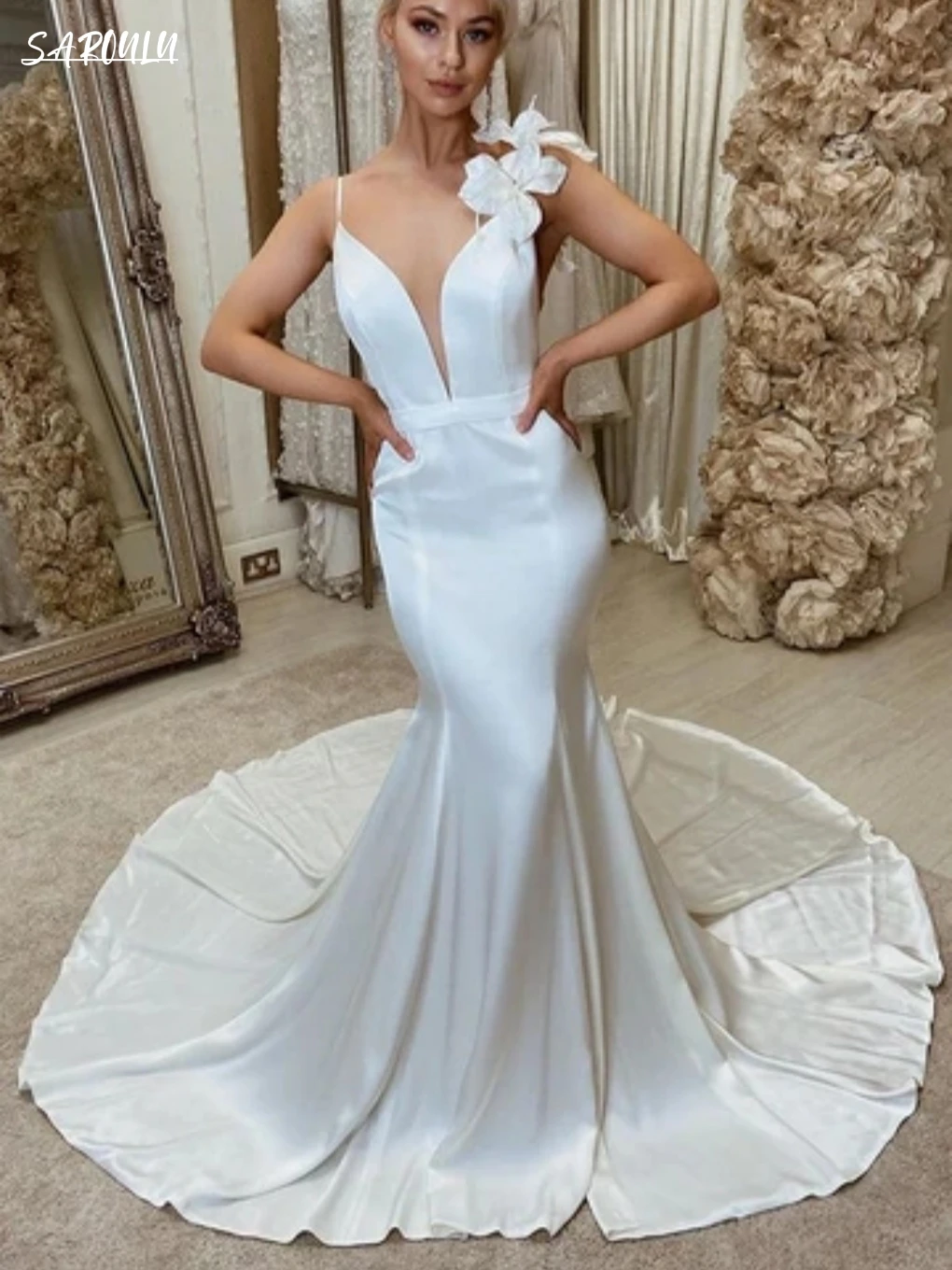 

White Satin Backless Mermaid Wedding Dress with Flowers Spaghetti Straps Court Train Bride Dresses Deep V Neck Bridal Gown