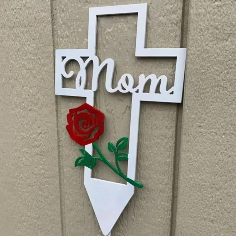 Metal Heart-Shaped For Remembrance Plaque for Mom with Floral Elements Built for Outdoor Durability and Visibility