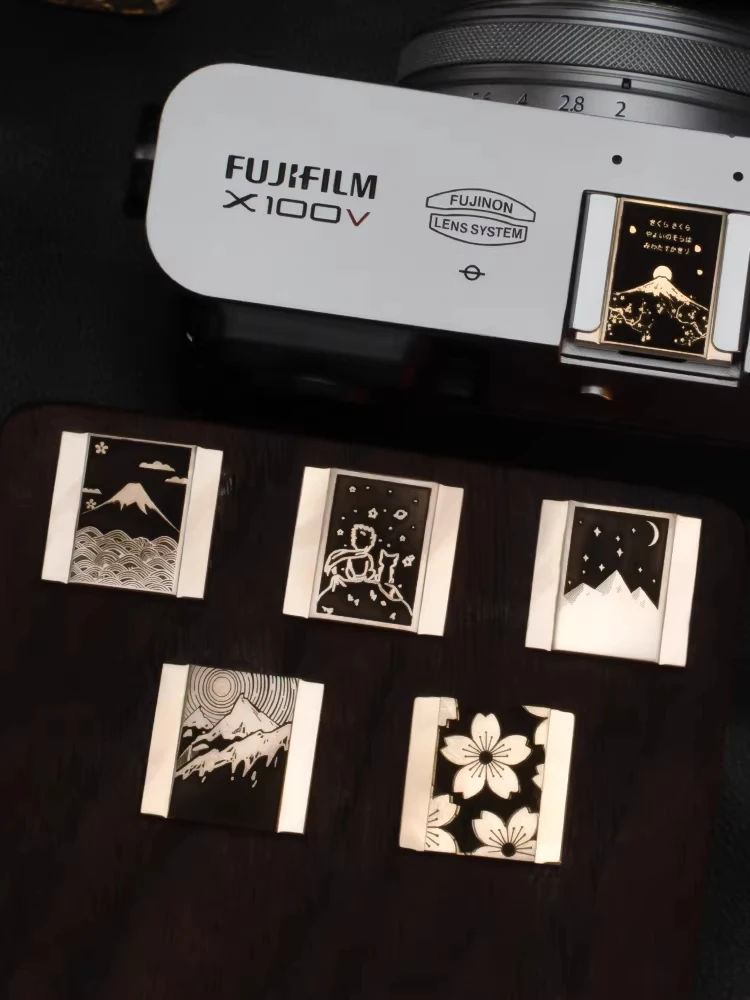Osłona mocowania lampy błyskowej do aparatu Fujifilm XT5 X100VI XM5 XT30 XT50 XS20 ZFC Z50 ZF, ozdobna metalowa osłona przycisku migawki, ochrona przed kurzem — zdjęcie produktu 3