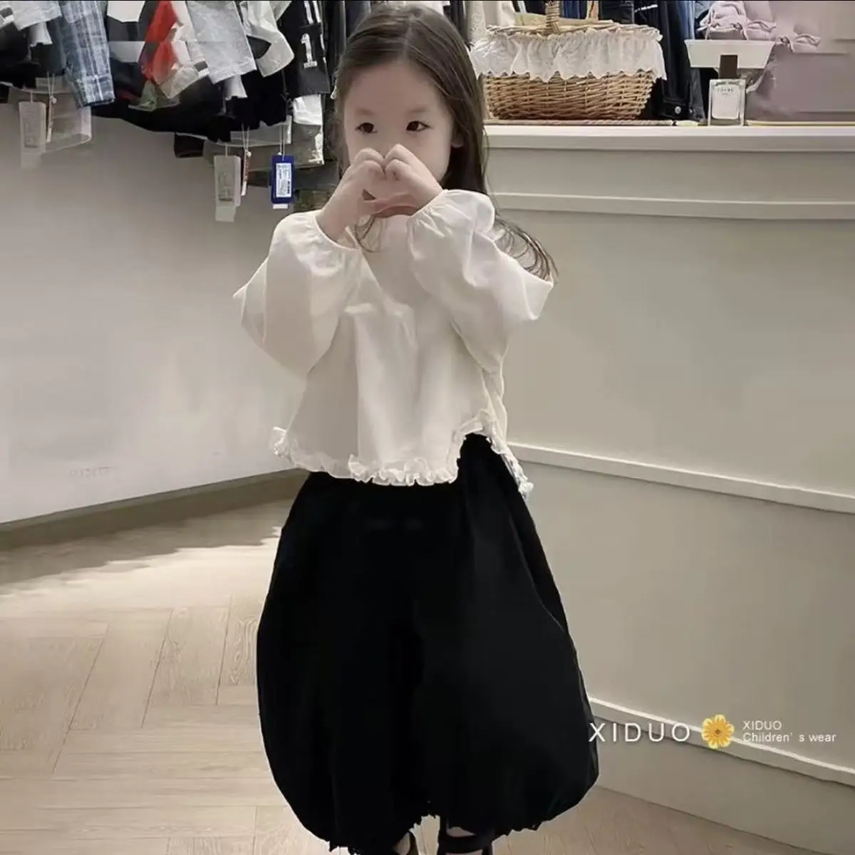 

Kids Girls' Set Spring and Autumn New Style Children's Elegant Sweet Lace Bubble Sleeve Shirt+Loose Pants Two-piece Set