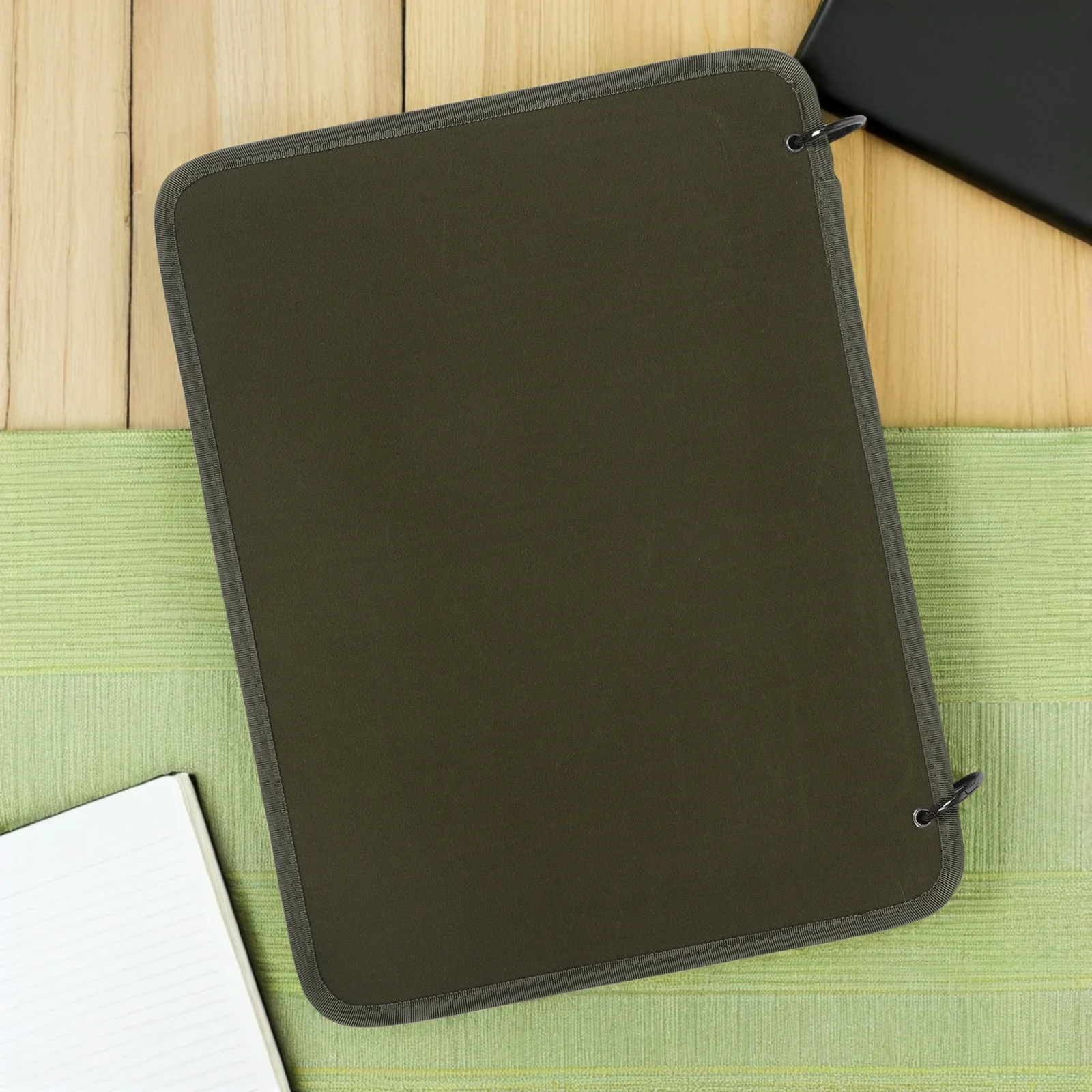 パッチディスプレイボード バインディングリング バッジブック 16.5x12.6インチ オリーブグリーン コンパクトパッチオーガナイザー バッジ収納ブック