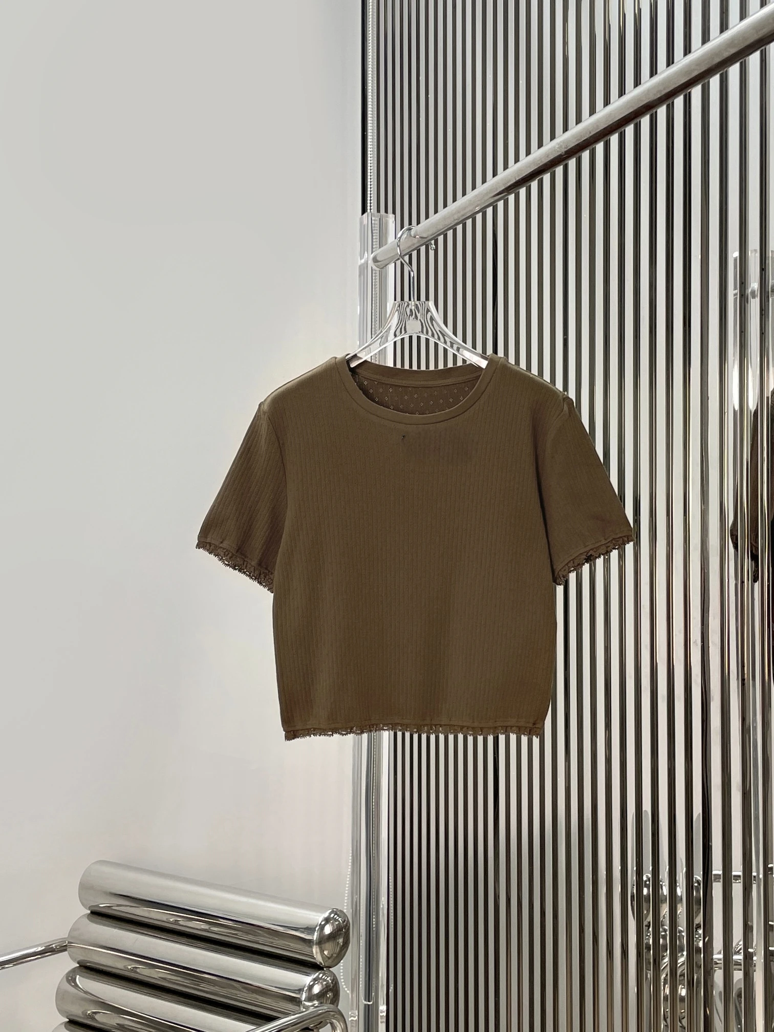 

Slim Fit round Neck Short Sleeve Lace Splice Knitted Top Women's Fashionable Elegant Cotton Blend Simple Style Summer Shirt