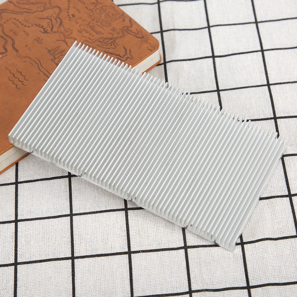 1 قطعة بالوعة الحرارة الألومنيوم 100 × 186 × 12 مللي متر عالية الكثافة الأسنان لوحة تبديد الحرارة مكونات إلكترونية