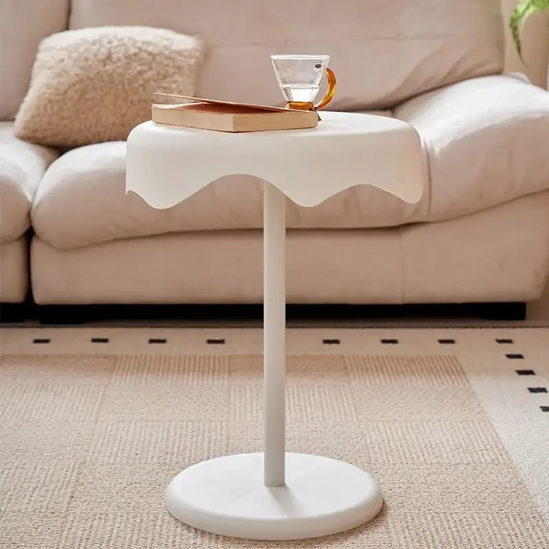 Cream style small coffee table modern simple living room sofa side  creative table bedside table network red ice cream shape