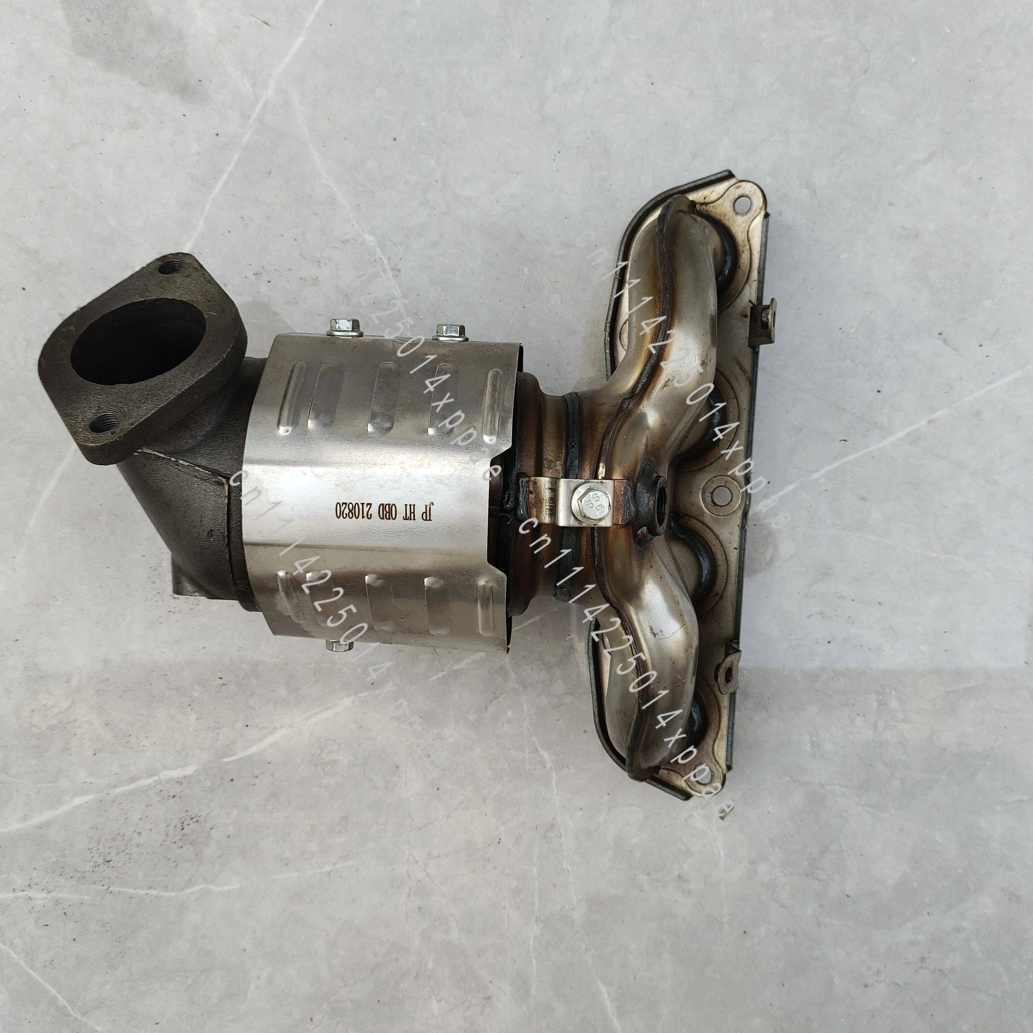 Suitable for K5 Sonata 8 Cable Eight Three Yuan Catalytic Converter Exhaust Pipe Front Section 2.0 Displacement Branch