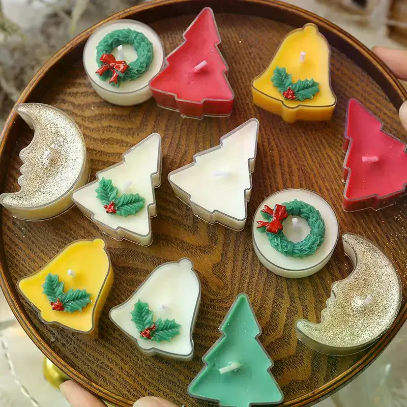 2Pcs Christmas Shaped Scented Candle Set Tree Bell Moon Wreath Design Smokeless Wax Candle For Holiday Party Table Decor