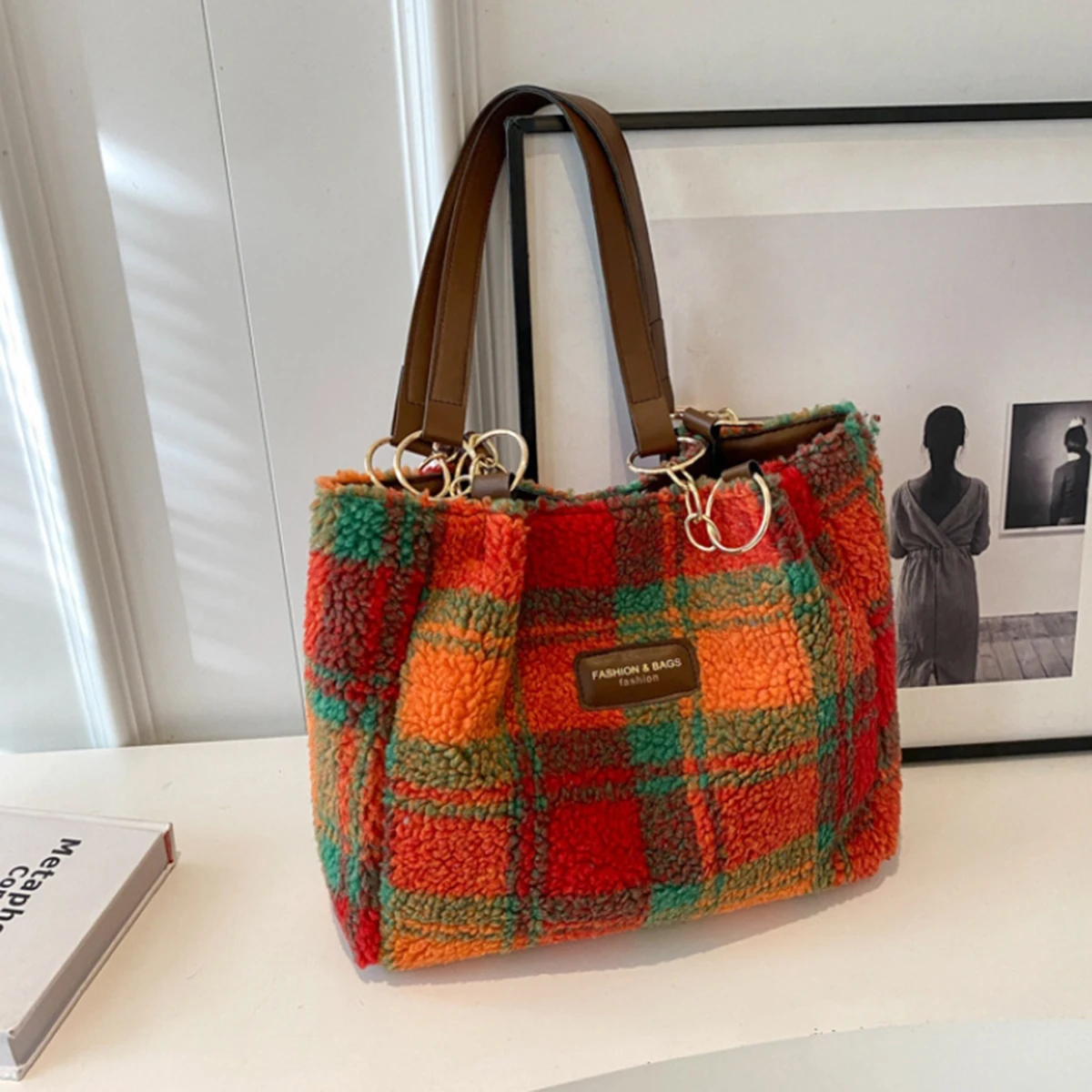 Red plaid plush bag autumn and winter new lamb velvet hand underarm bag Fashion plaid shoulder bag large capacity Tote bag