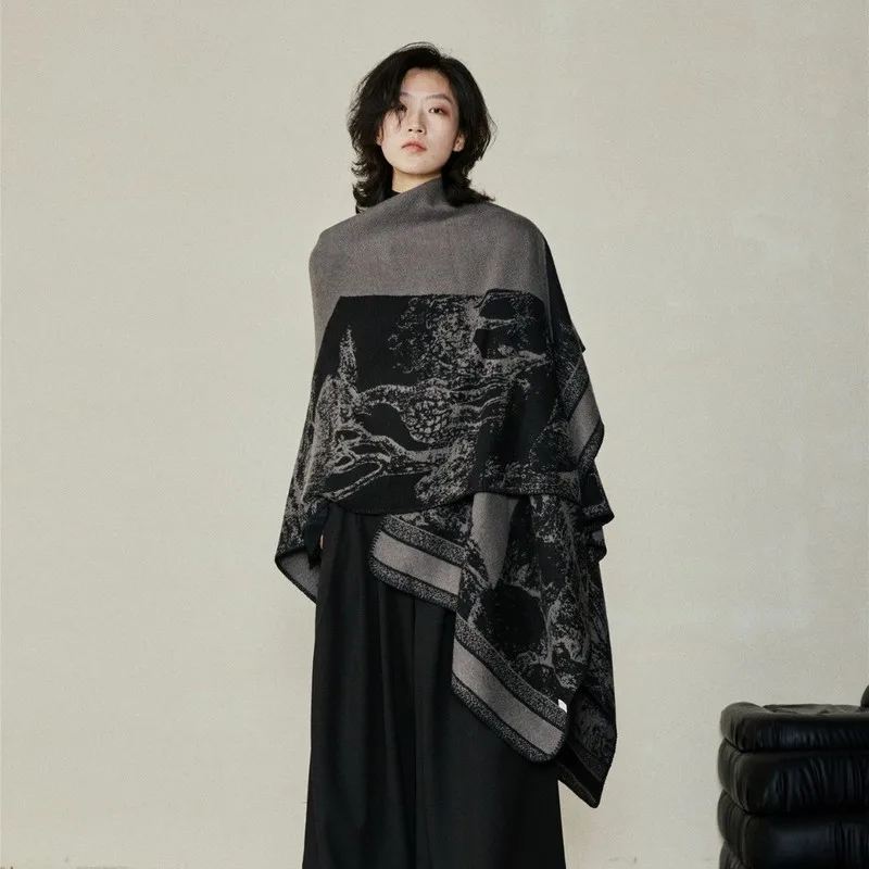 New split-hem cape, a warm stylish autumn/winter scarf for both men and women, featuring a double-sided ethnic design