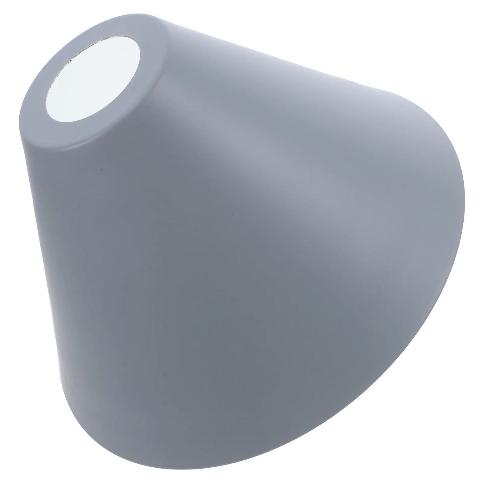 

Элегантные железные абажуры для настольных, напольных и подвесных светильников: прочные, многофункциональные, легко устанавливаемые.