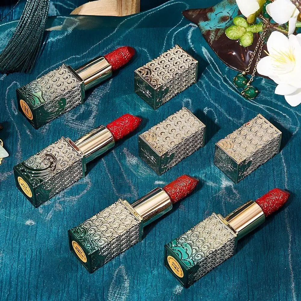 Fiore Phoenix Piuma intagliata Rossetto Tazza antiaderente Stile nazionale Nebbia opaca Velluto Smalto per labbra Matte Retro Balsamo per labbra Trucco labbra