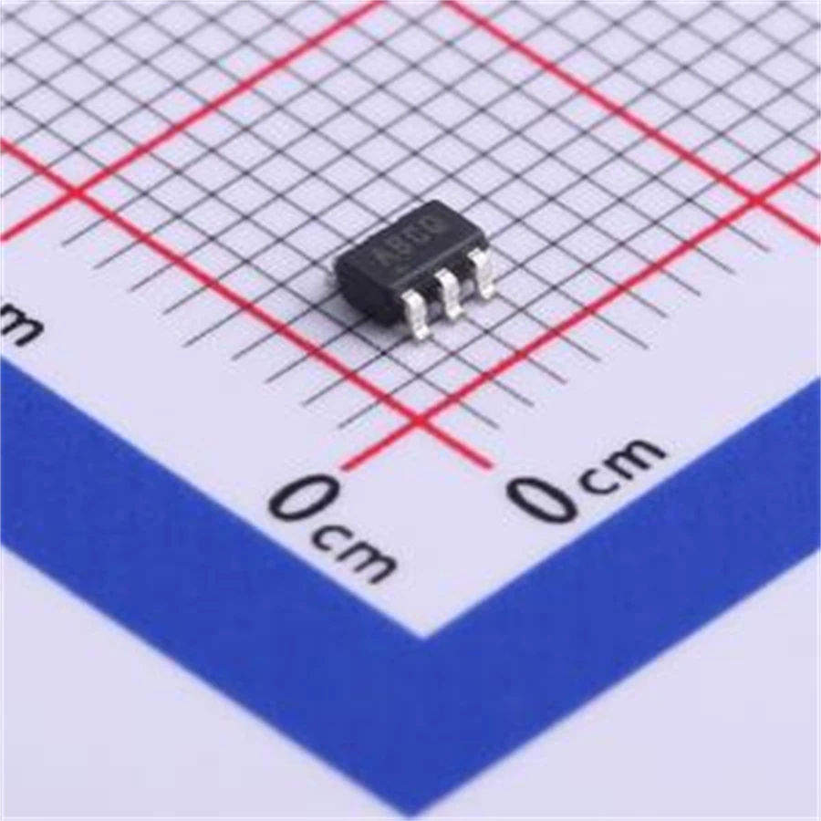 5PCS/LOT MAX5712EUT+T (Data Acquisition)
