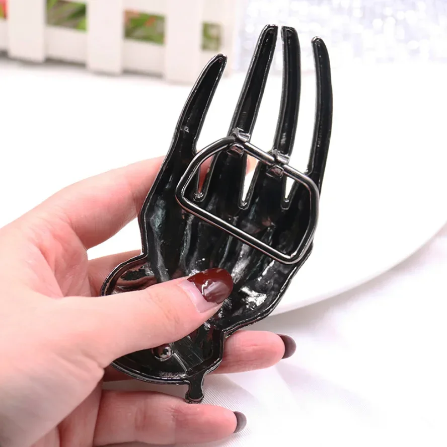 Western Cowboy Style Hand Skeleton Shaped Belt Buckle Metal Rock Punk Finished Buckle Clip for DIY Accessory Jean Decor Fastener