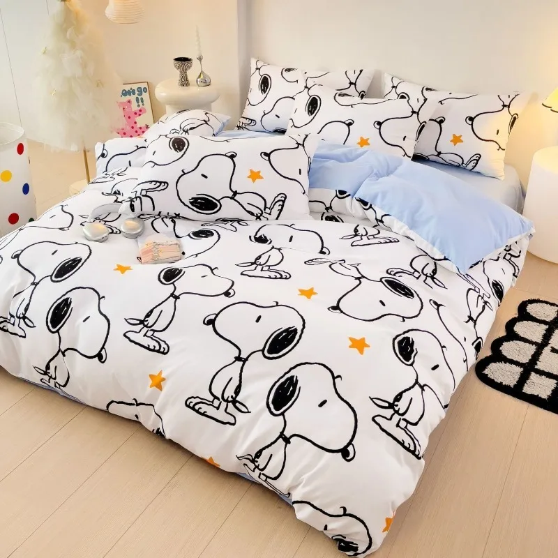 

Snoopy double four-piece set kawaii cute bed sheet quilt cover pillowcase men's and women's dormitory three-piece bedding set