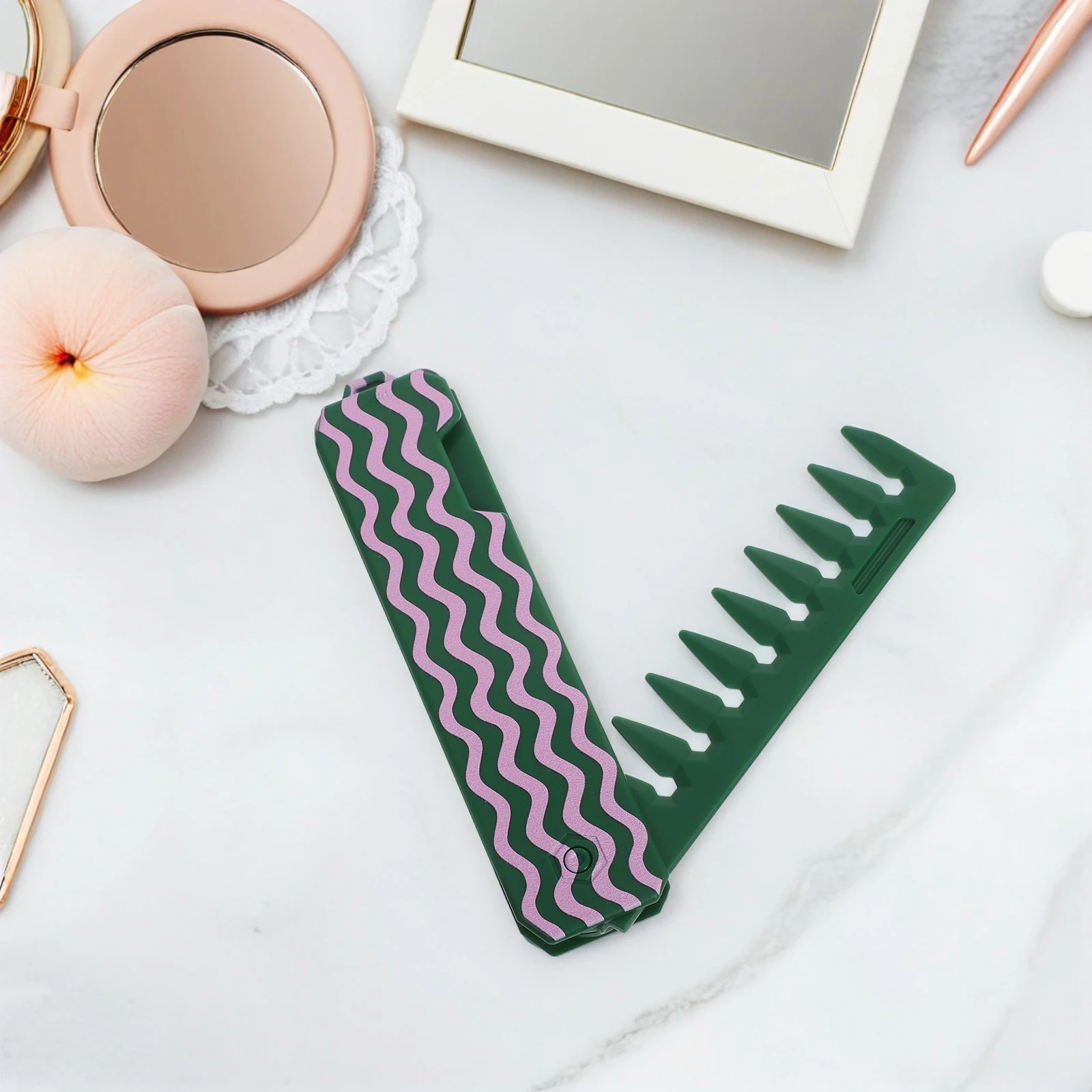 

Foldable Pocket Compact Travel Wide Tooth Detangling Hair Tool Anti-Static Styling Roots Portable Hairdressing Travel Tool Green