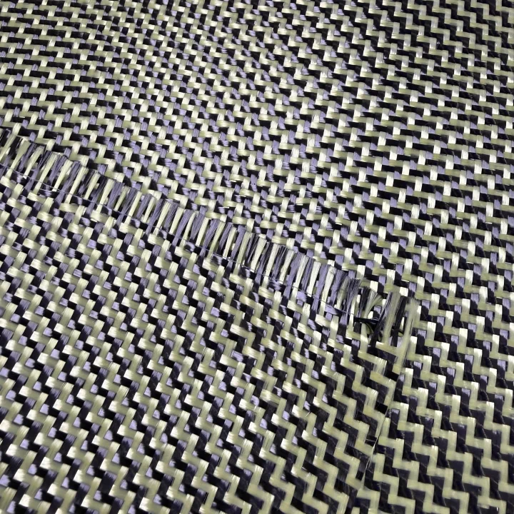 1100D /3K 200gsm Yellow Kevlar & Carbon Fibermixed Fabric W Pattern Carbon Kevlar Cloth 100cm*100cm Roll Up