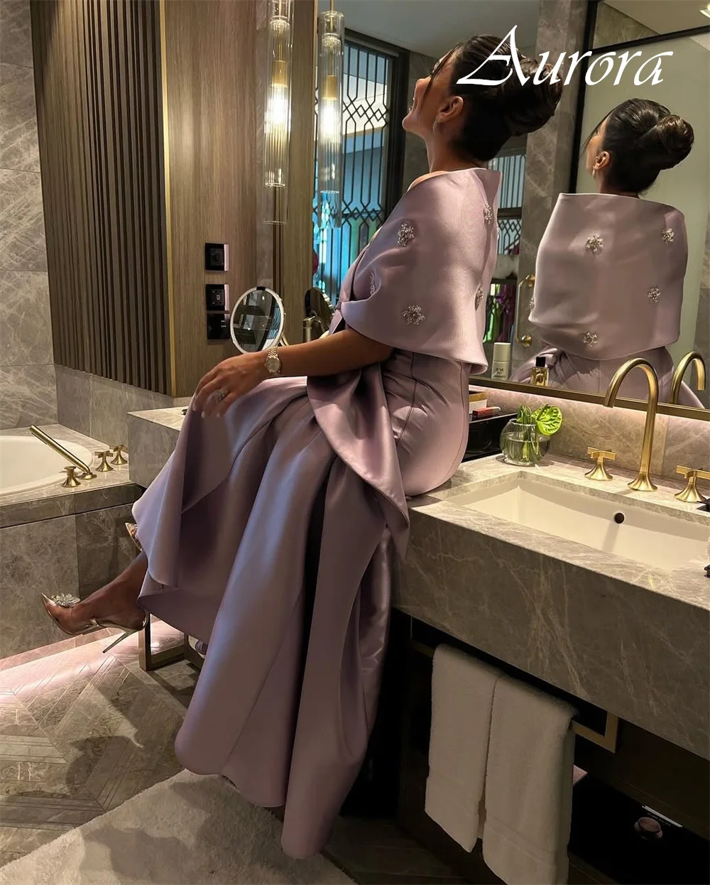 فستان سهرة بسيط مخصص من الساتان بدون حمالات مكشوفة الكتف بدون أكمام فستان حفلة موسيقية مزين بفساتين مناسبة خاصة رسمية