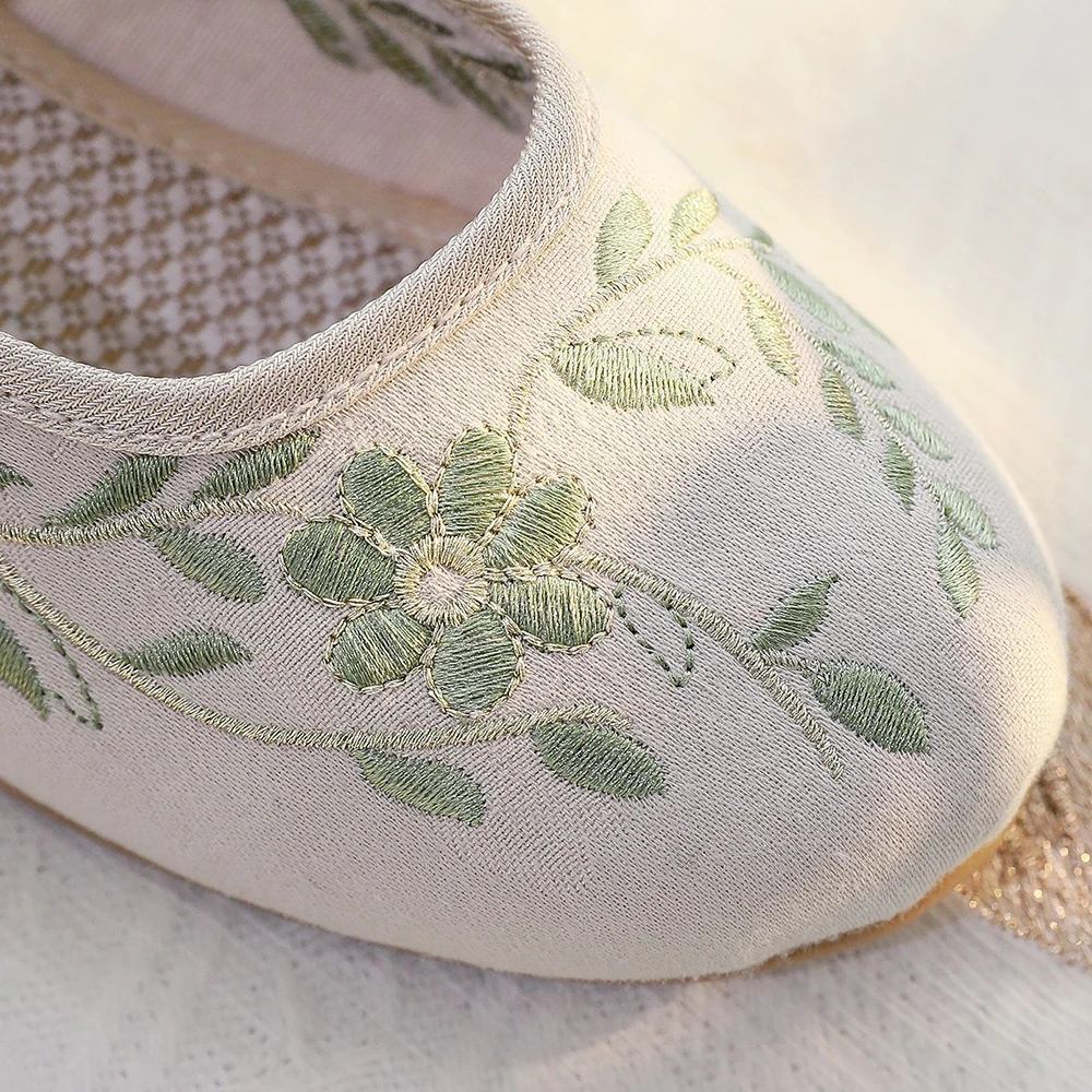 Veowalk 4cm Block Heels Women Cotton Embroidered Mary Jane Shoes Elegant Soft Comfortable Retro Costume Pumps White Beige