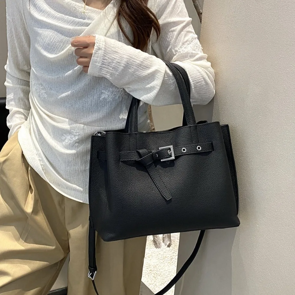 

Хит продаж, первый слой воловьей кожи, высококачественная, для поездок на работу, большая вместимость, модная, универсальная, высококачественная, простая классика