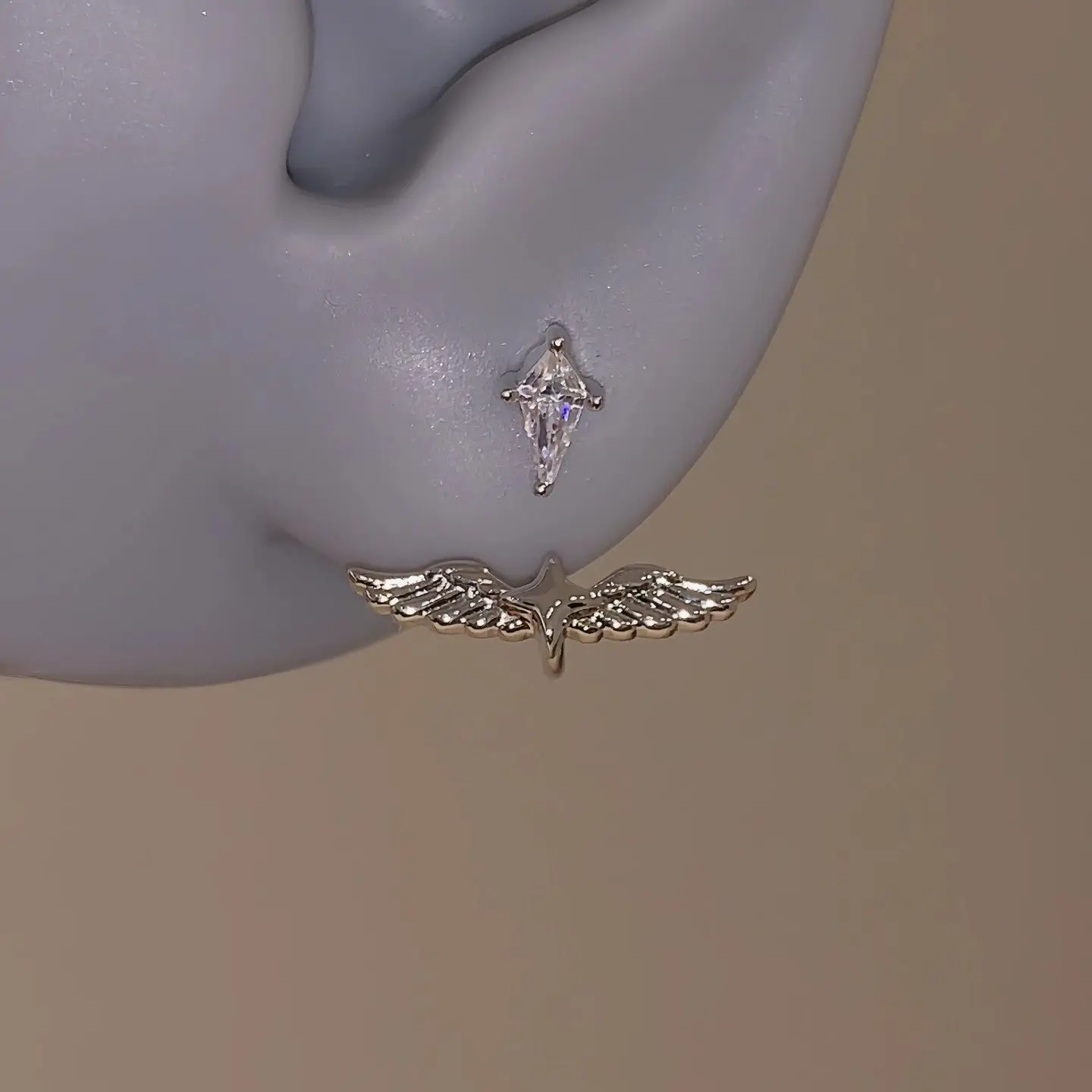 Chic Simple Silver Angel Wings Stud Earrings For Women Fashion Zircon Star Ears Accessories Friends Gift Party Casual Daily Wear