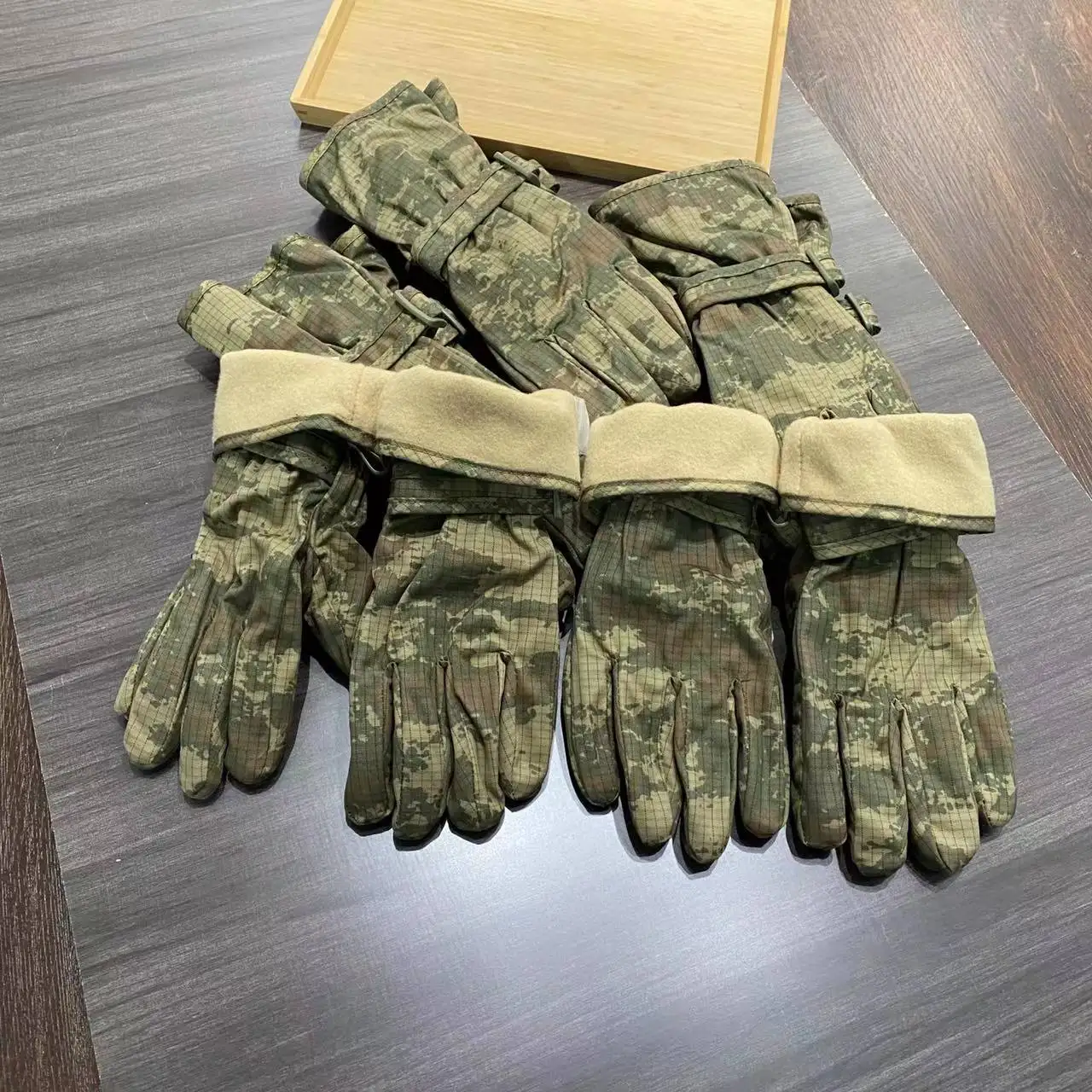 Guantes deportivos tácticos de camuflaje, a prueba de viento, impermeables, de felpa, cálidos, para montar al aire libre, Otoño e Invierno