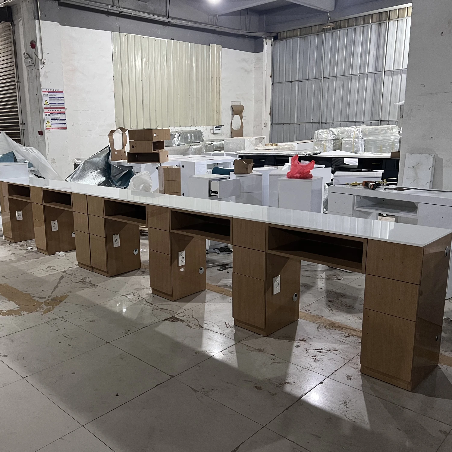 

Simple Hot Sale Marble Top Nail Bar Furniture Nail Manicure Table With Dust Fans Light Luxury