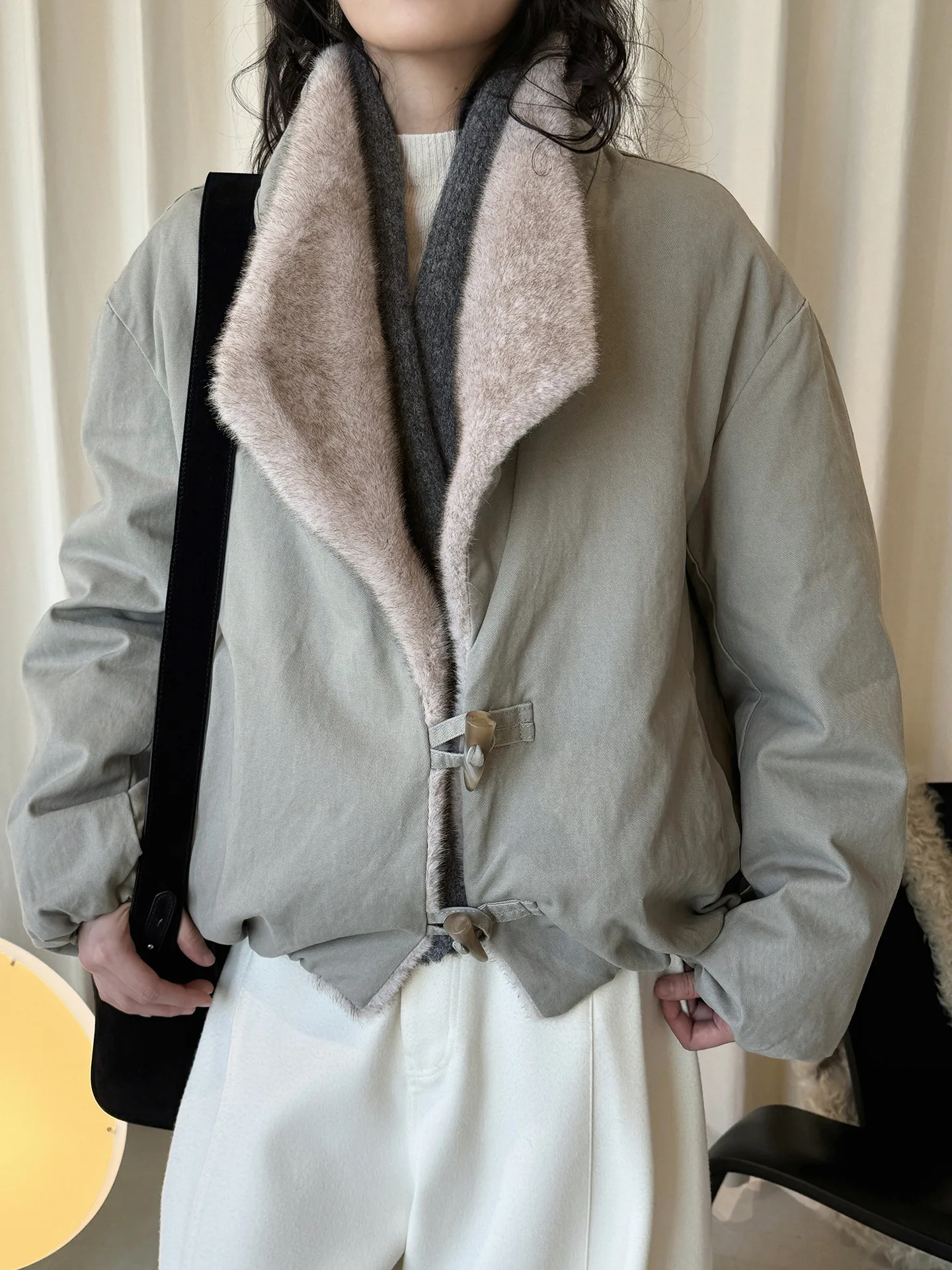 Winter new Korean version fashionable design style flip collar mink fur down jacket, comfortable and warm jacket for women