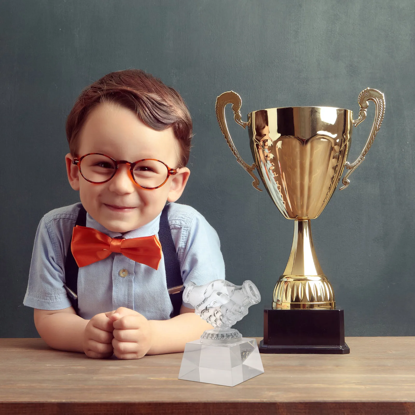 

Delicate Crystal Trophy Transparent Prize Trophy for Desktop Decor Campus Activity Ornament Artistic Design Crystal Decor