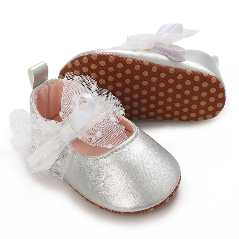 Scarpe da principessa per bambina alla moda nuova primavera/estate scarpe da passeggio con suola morbida per bambini in età prescolare con fiocco inferiore in tessuto Casual