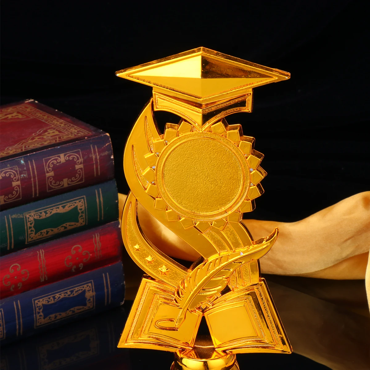 

26 Cm Plastic Trophy Affordable Kids Award Cup Trophies Elegant Golden Encouragement