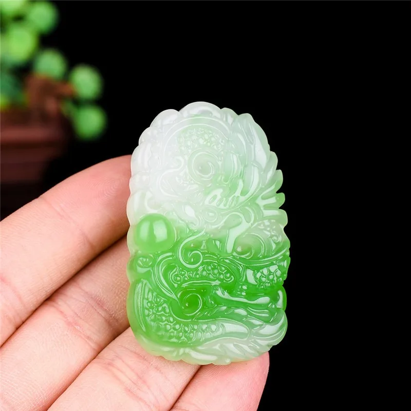 Emerald Green Zodiac Dragon Brand Pendant Men's and Women's Game Dragon Play Pearl Dragon Travel World Versatile Pendant