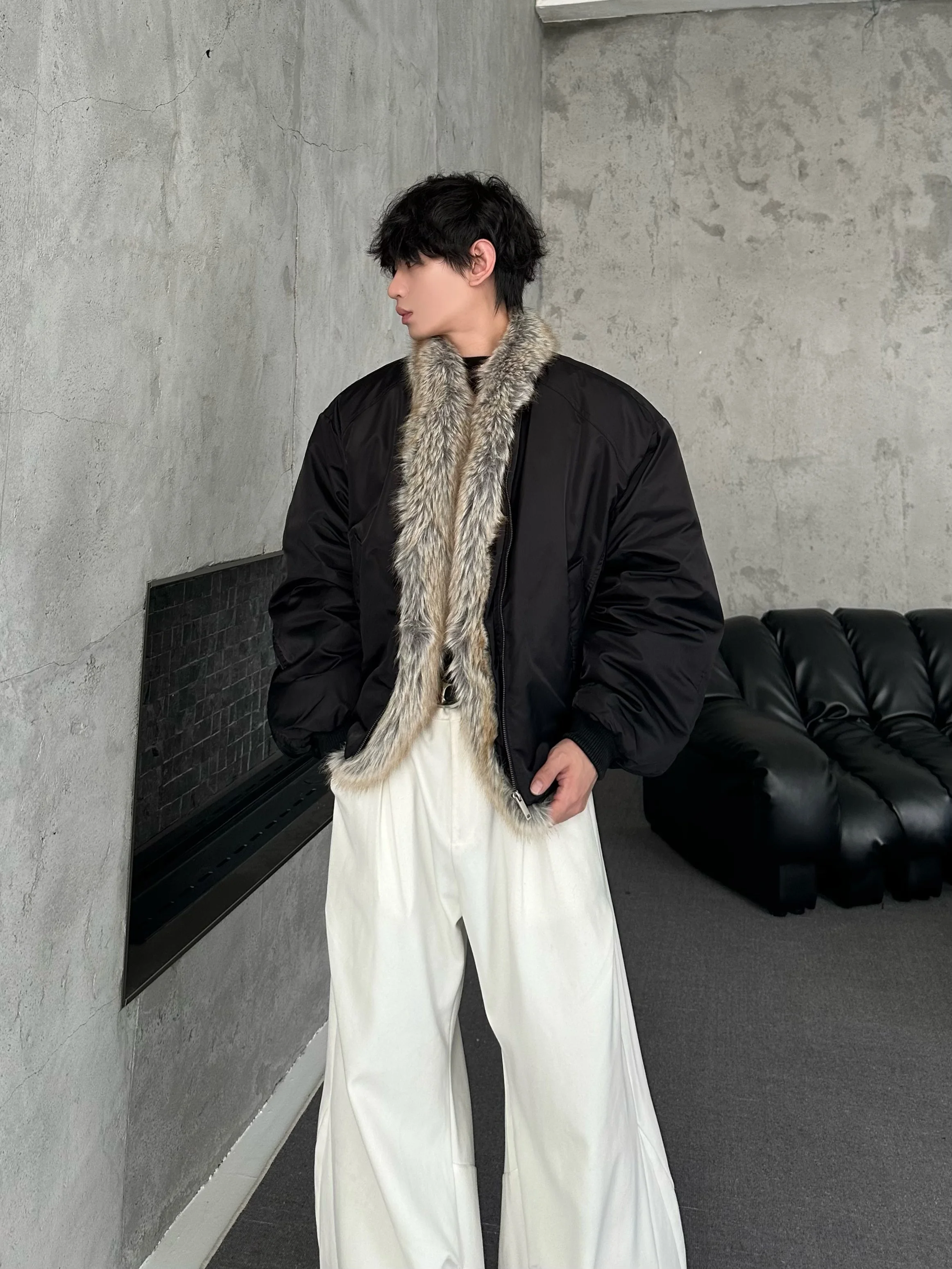 Men's 2025 Winter New Warm Thickened Stylish Retro Slim Fit Coats Detachable Faux Fur Collar Parkas Loose Comfort Warm Parkas