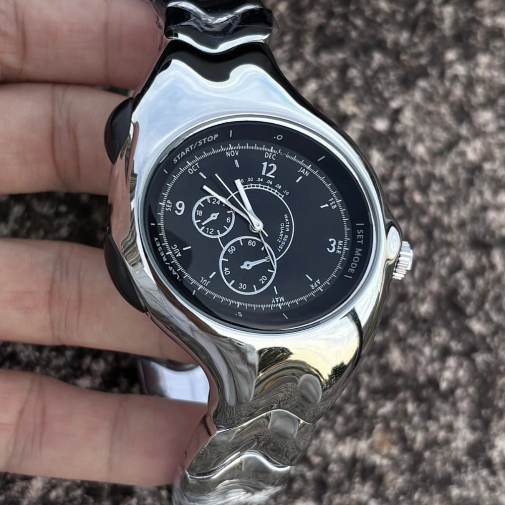 Hot sell Alien Y2k Dial Twisted Case Oval Quartz Watch Mens Special Ellipse Creative Alien Shape Fashion Unique Men Watch Clock
