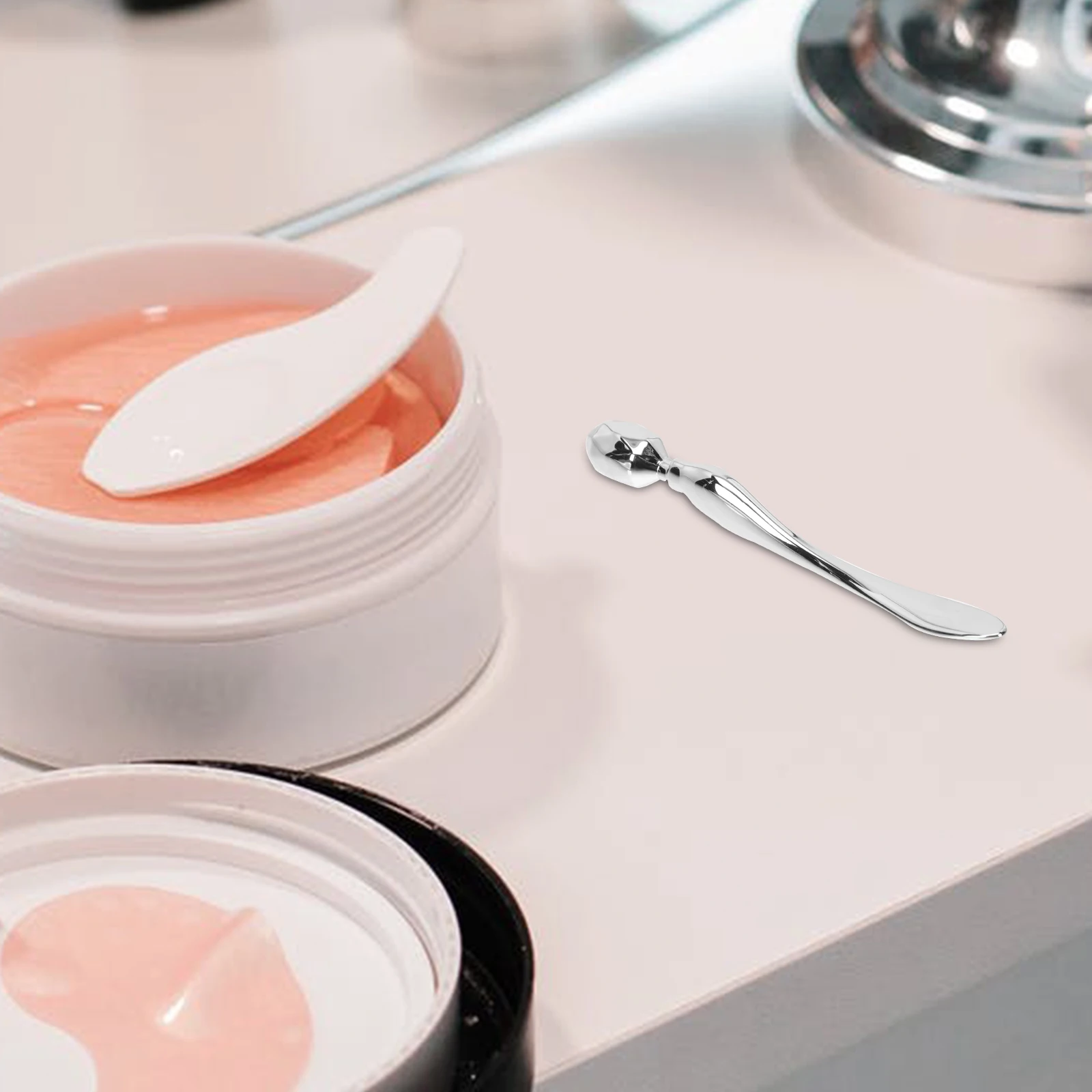 

2Pcs EyeCreamStick ZincAlloy SmoothSurface PortableMassager ForEyeSkinCare WithoutFingerContact SuitableForLotion Foundation