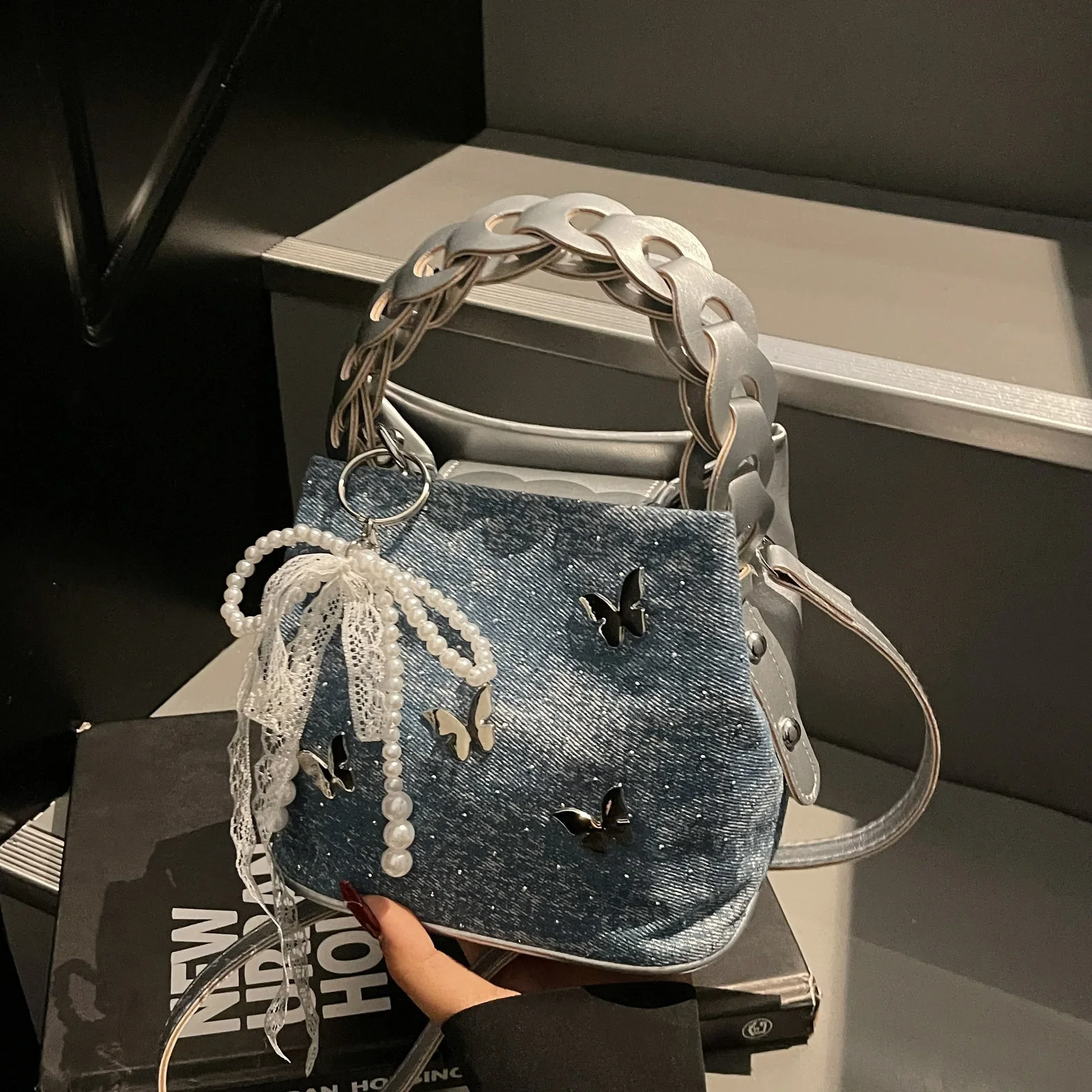 

Niche Design Denim PU Leather Bucket Bags for Women 2025 New Butterfly Decor Mini Crossbody Bag Lady Lightweight Handbags