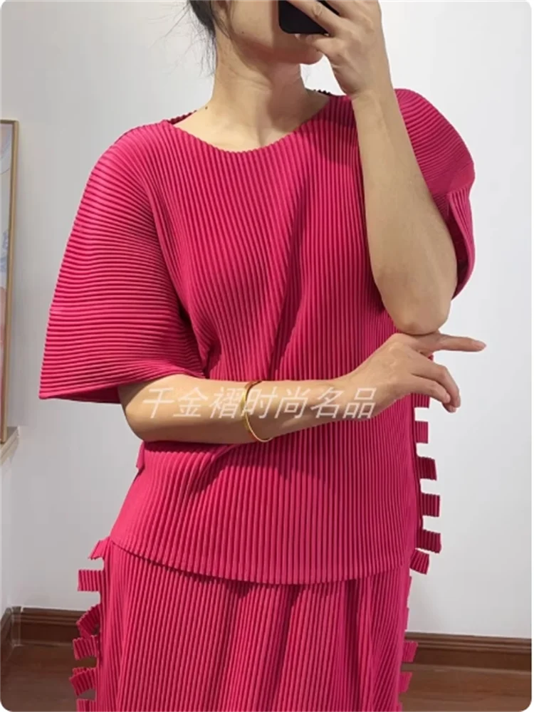 

Miyake Pleated Serrated Design Women's Two Pieces Set Fashion Loose Short Sleeve T-shirt and Elastic Waist Pants Chic