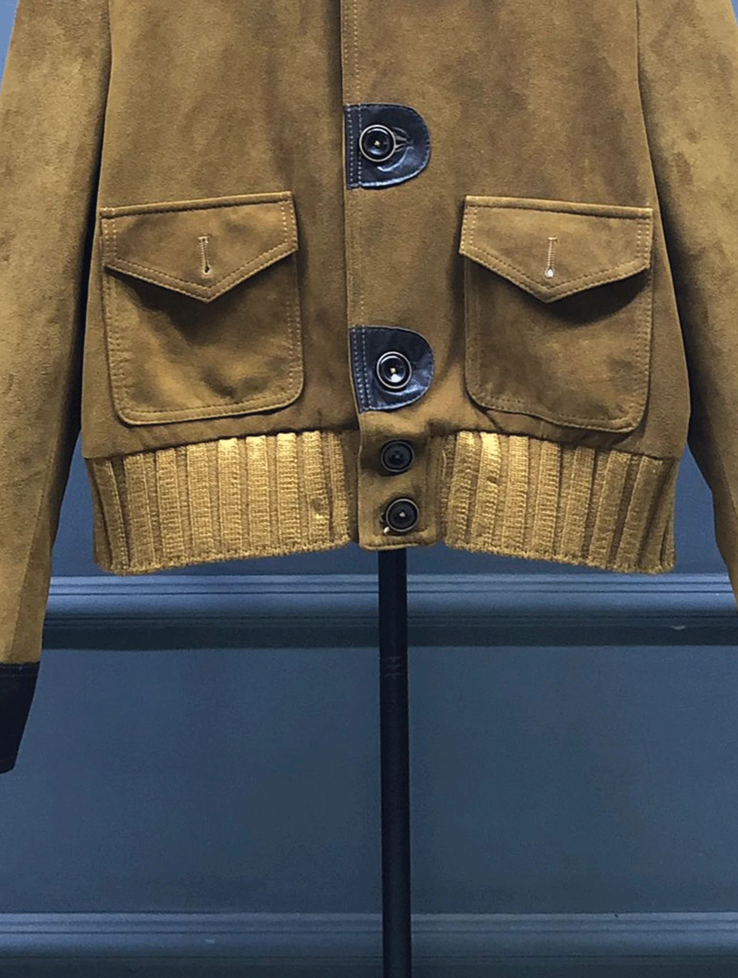 Jaqueta Feminina Vintage de Couro Genuíno Curtido, Casaco de Pele de Carneiro Macio, Caimento Solto, Gola Alta, Estilo Colete Curto de Couro