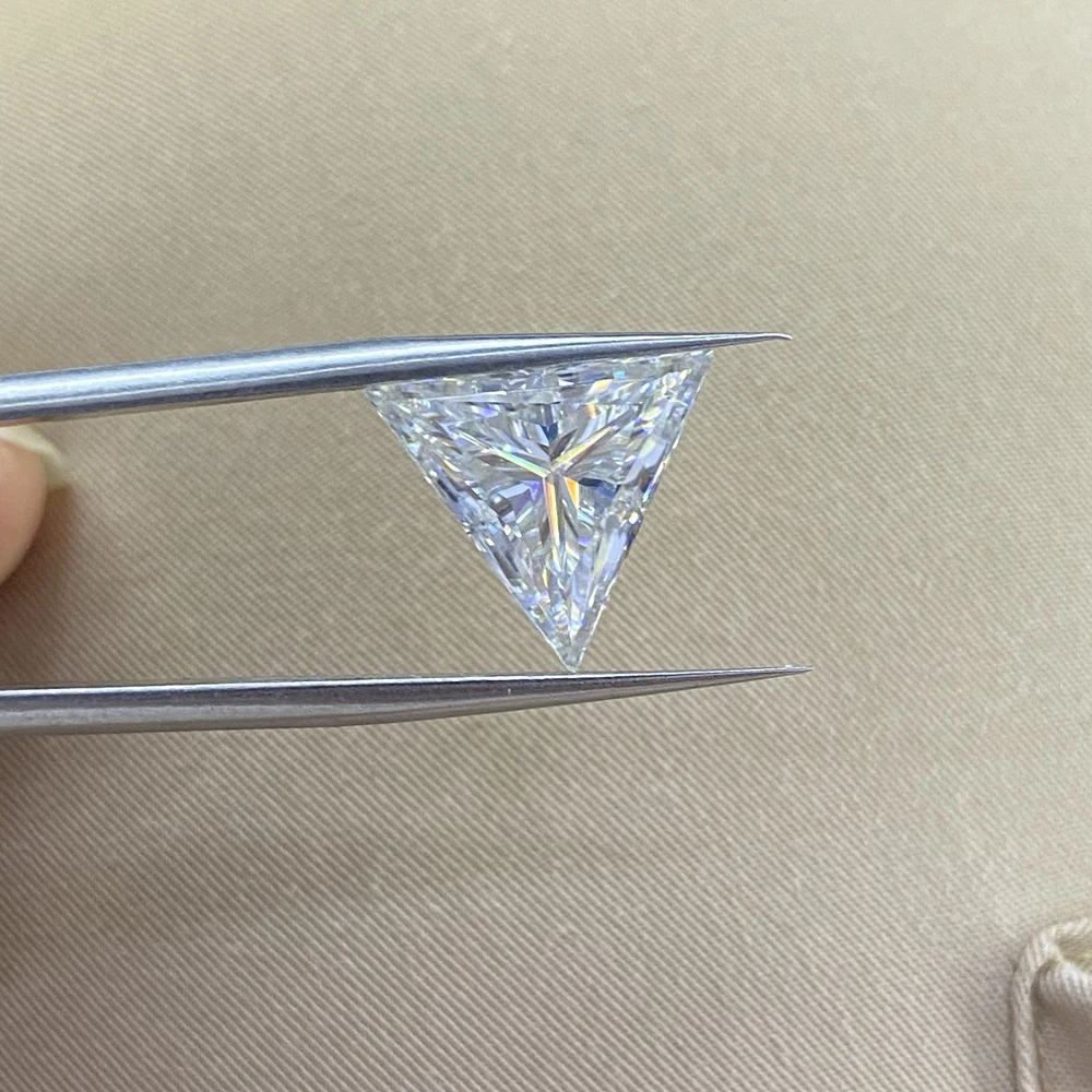 

Муассанит Камень Треугольник Белый D VVS1 0,5CT-3CT с сертификатом GRA Оптовая продажа Муассанит Свободные драгоценные камни Изготовление ювелирных изделий