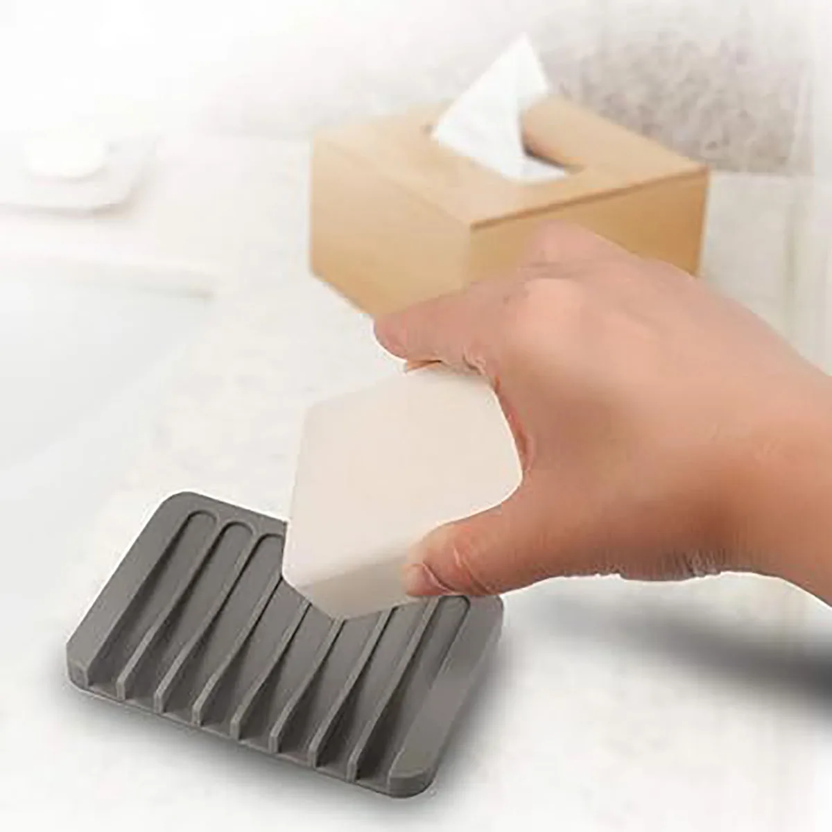 Silicone Soap Dish Storage Holder Soap Box Plate Tray Shower Soap HolderDraining Kitchen Sink SpongeHolder Bathroom Accessorie