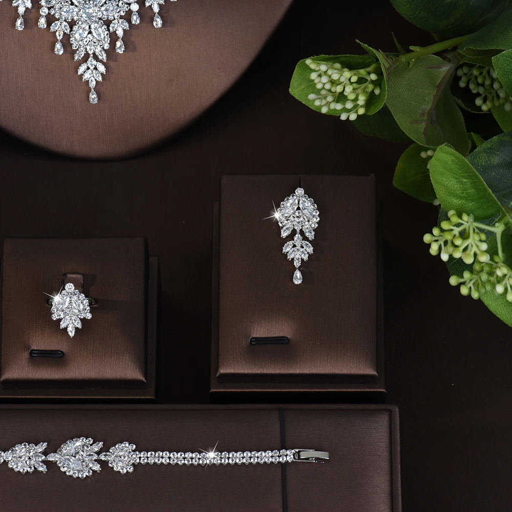 

HIBRIDE New 4 Piece Set Charming Flower Shape Necklace Earrings Women's Clothing Jewelry Wedding Bridal Holiday Gift Host S-843