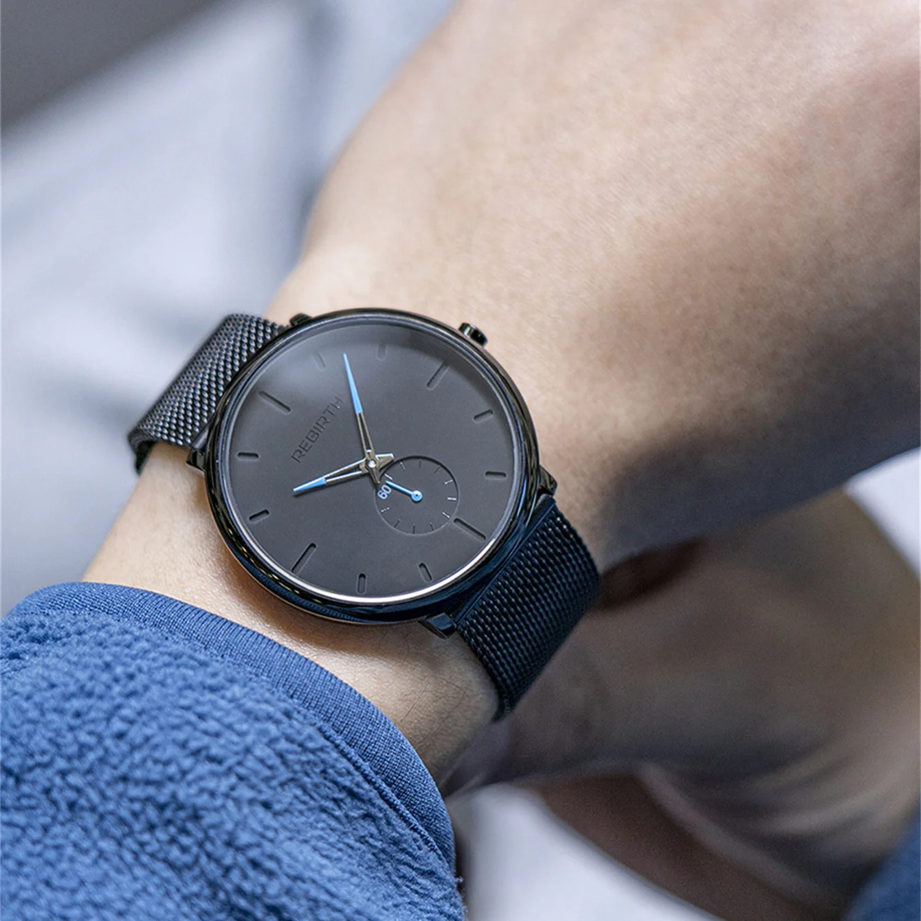 ساعة ريترو آرت ديزاين للرجال بحزام ساعة مغناطيسي ثنائي الدبوس ونصف حركة كوارتز عصرية وبسيطة