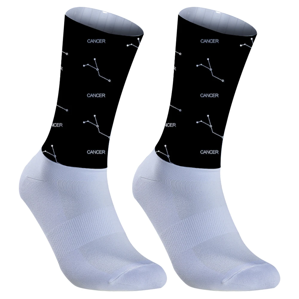 2024 New Seamless Anti Slip Cycling Socks Outdoor Sport Bicycle Compression Socks Bike Team Socks