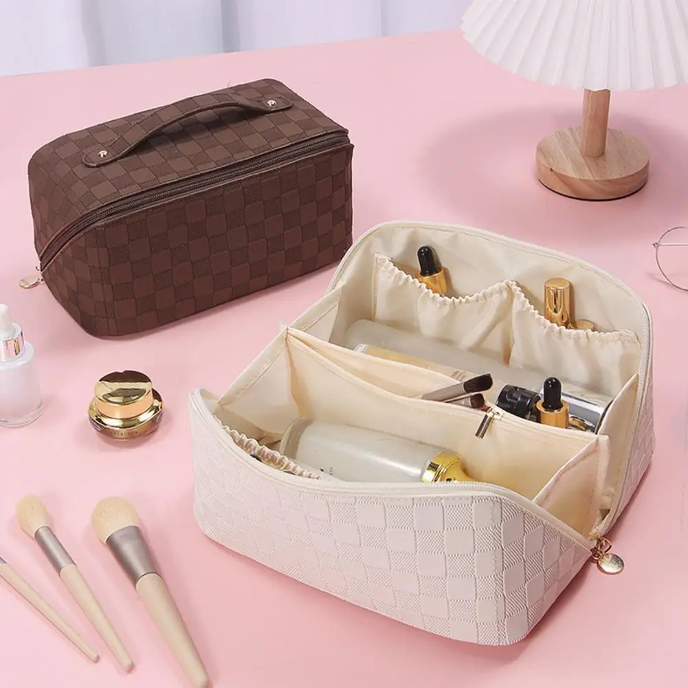 travel-cosmetic-bag-waterproof-large-capacity-checkered-makeup-bag-open-flat-toiletry-bag-women-skincare-brushes-cosmetic-pouch