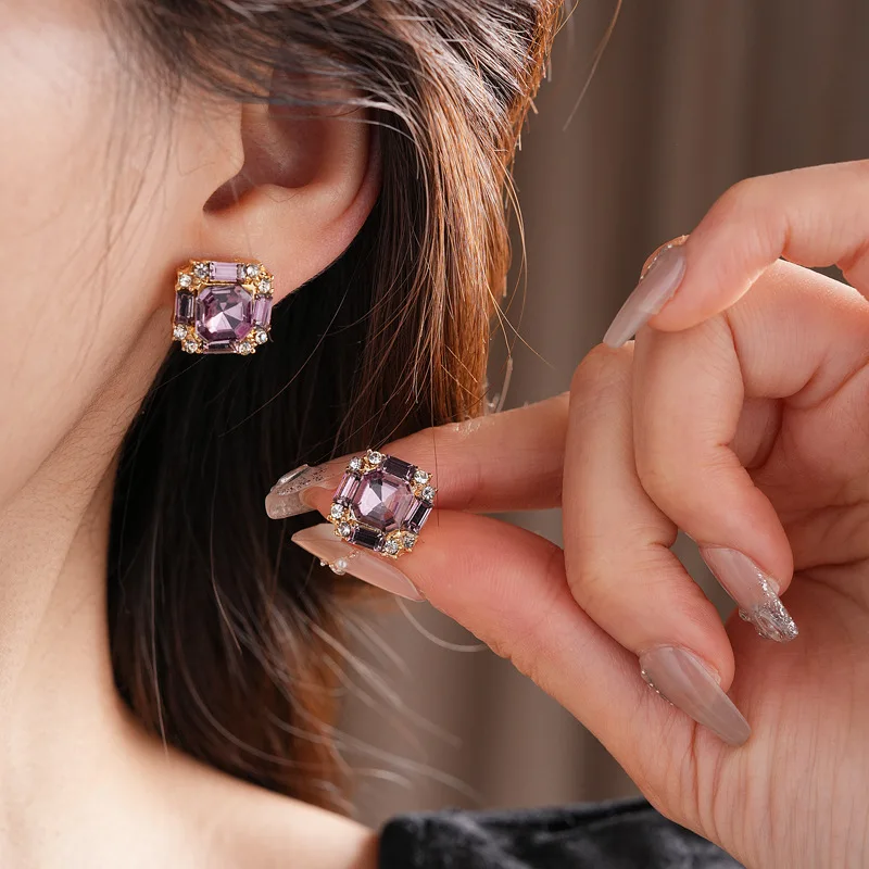 Exquisite Design Geometric Square Stud Earring for Women Luxury High-end Rhinestone Earrings Versatile Jewelry Birthday Gift image 3