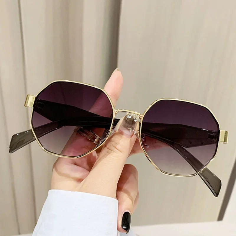 2025 New Retro Sunglasses Women Fashion Polygonal Metal Frame Sunglasses Men Luxury Brand Designer Decorative Sun Glasses Uv400