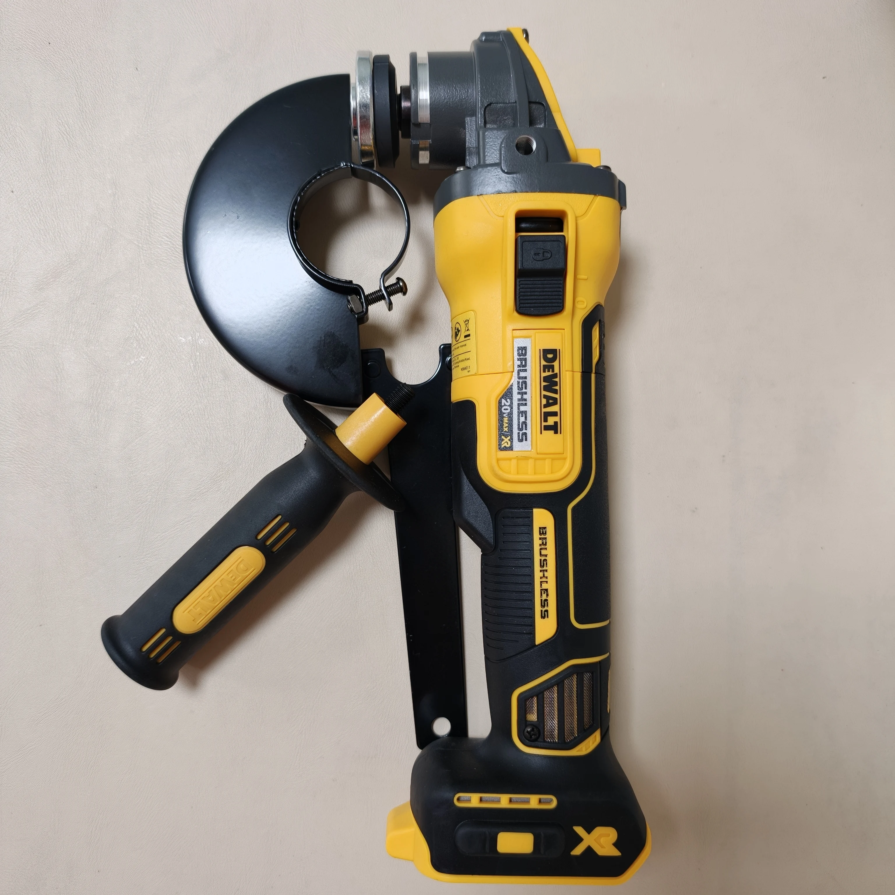 

DEWALT DCG409 125 мм Бесщеточная аккумуляторная шлифовальная машина 20 В Литиевые электроинструменты 9000 об/мин Голый инструмент (БЕЗ батареи)