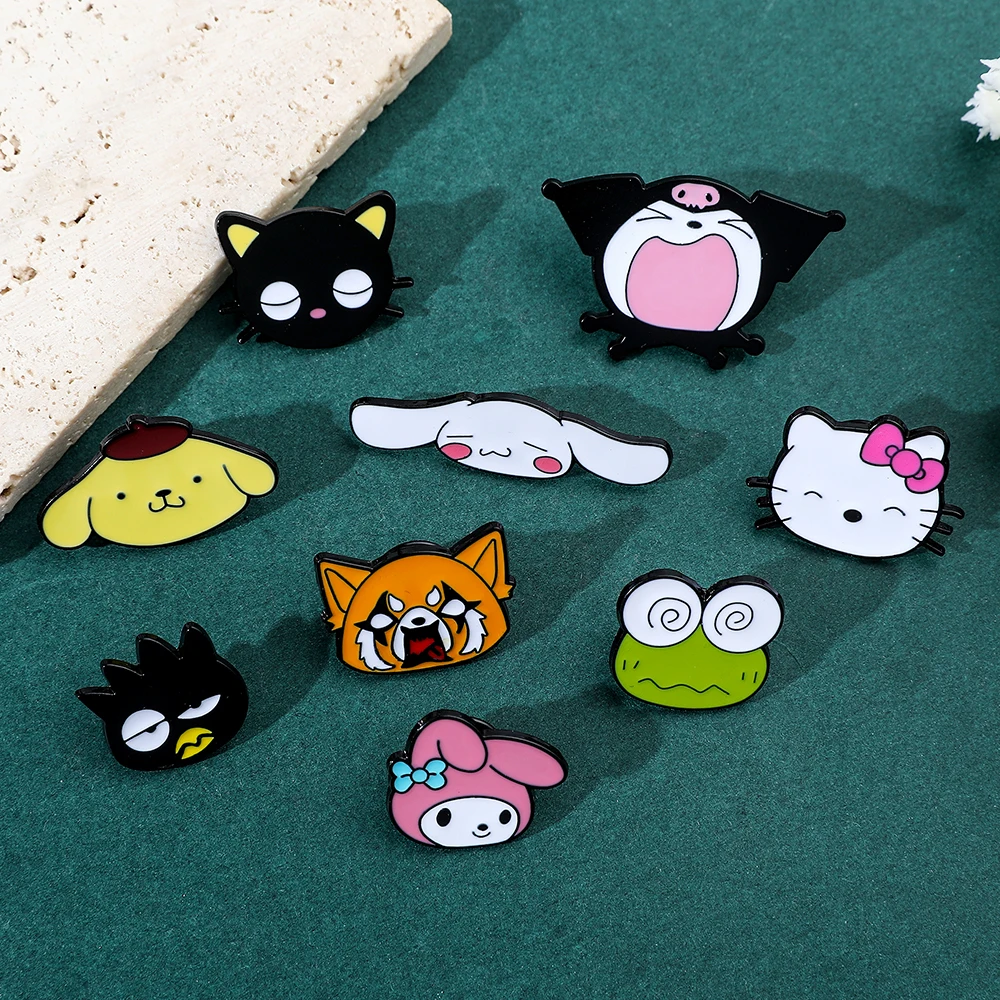 Anime Sanrio Kitty Cat smalto Pin Cartoon Figure Cinnamoroll Kuromi Metal Badge spilla giacca Jeans spilla Kawaii gioielli