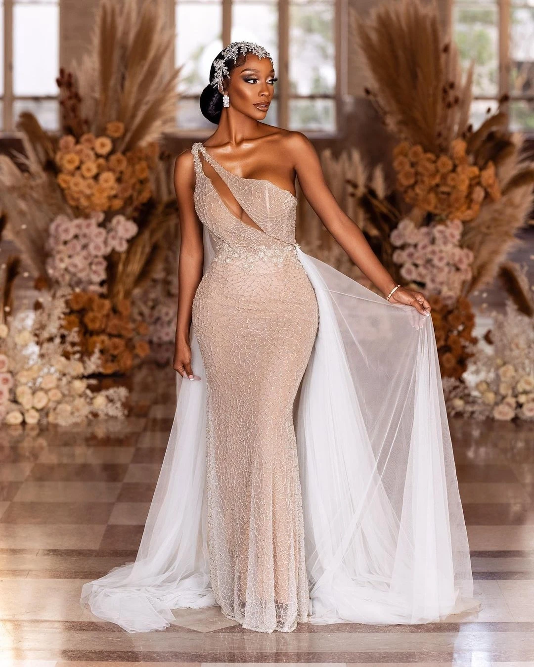 

Mermaid Aso Ebi Dresses With Tulle Cloak Train One Shoulder Glitter Sequins Beaded Sexy Bridal Wedding Gown