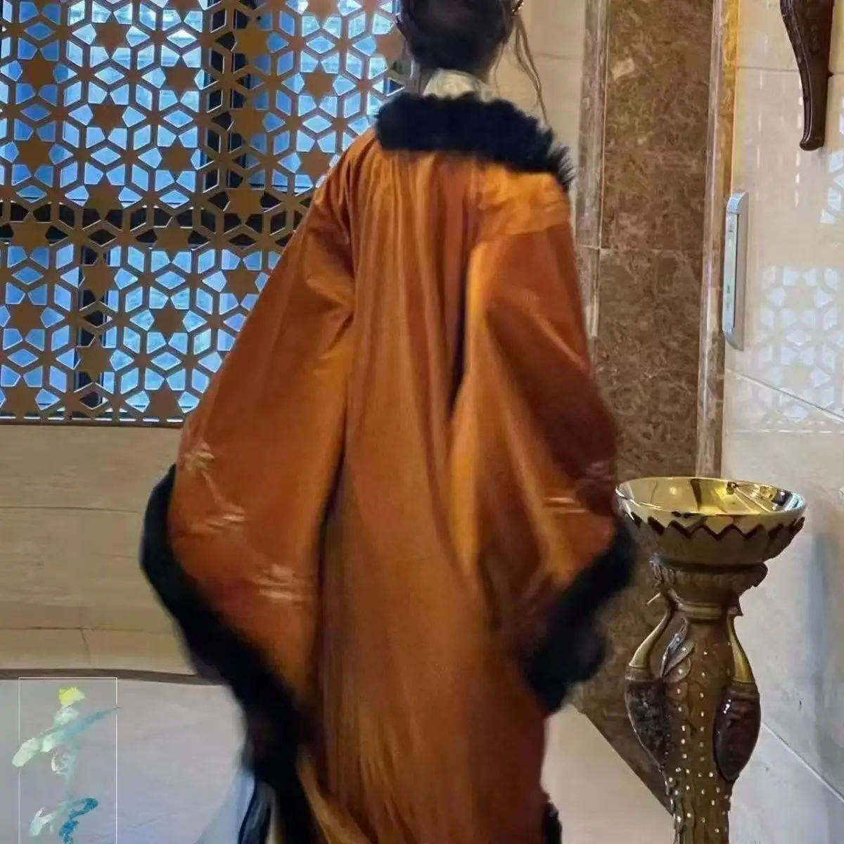 

Нишевый аниме-плащ для мальчиков Юань, косплей, внешний длинный халат, карнавальное событие, плюшевый воротник, внешняя накидка, комиксы, COS, верхняя одежда, пальто